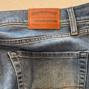 Lucky Brand Light Blue Denim Jeans